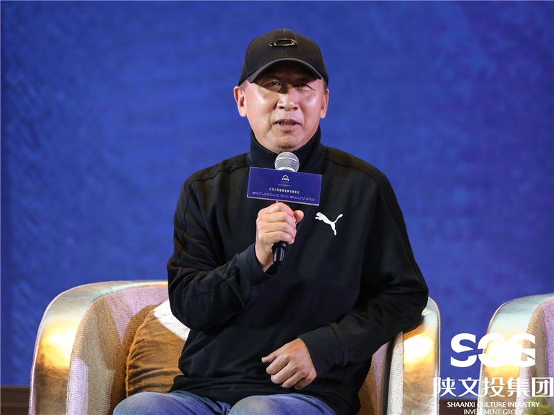 導演馮小寧做現(xiàn)場交流