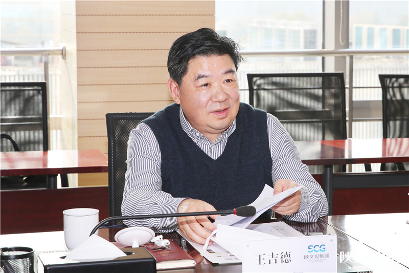 陜西省委宣傳部常務(wù)副部長(zhǎng)、省電影局局長(zhǎng)王吉德